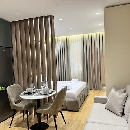 Ros'es Central Apartment